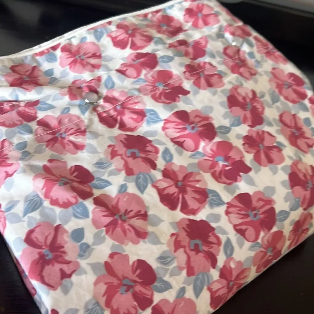 Pottery Barn Teen Wrangler Scattered Floral Duvet Cover
